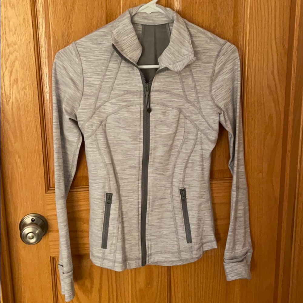 Adorable Lululemon size 4 jacket